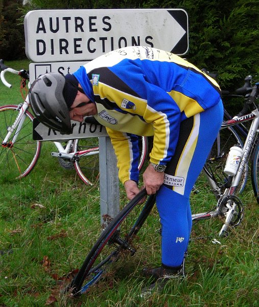 2011-12-20 10 La Madeleine Autres Directions Pas sur la jante.JPG